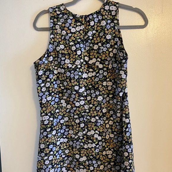 Short Vintage Shift Dress - Picture 3 of 8